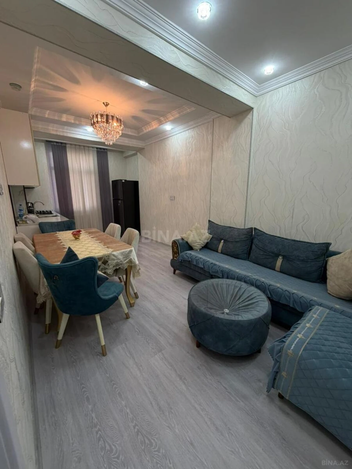 Kirayə verilir 2 otaqlı mənzil 65 m²
