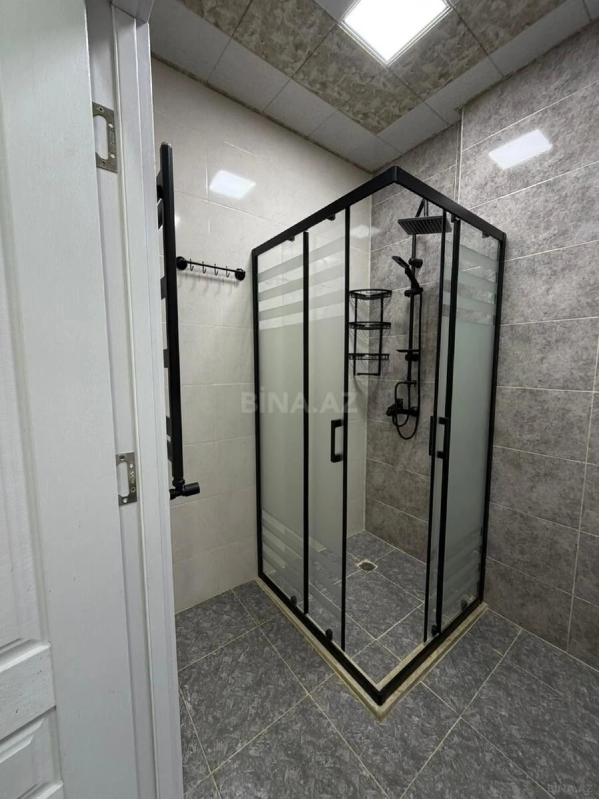 Kirayə verilir 2 otaqlı mənzil 65 m²