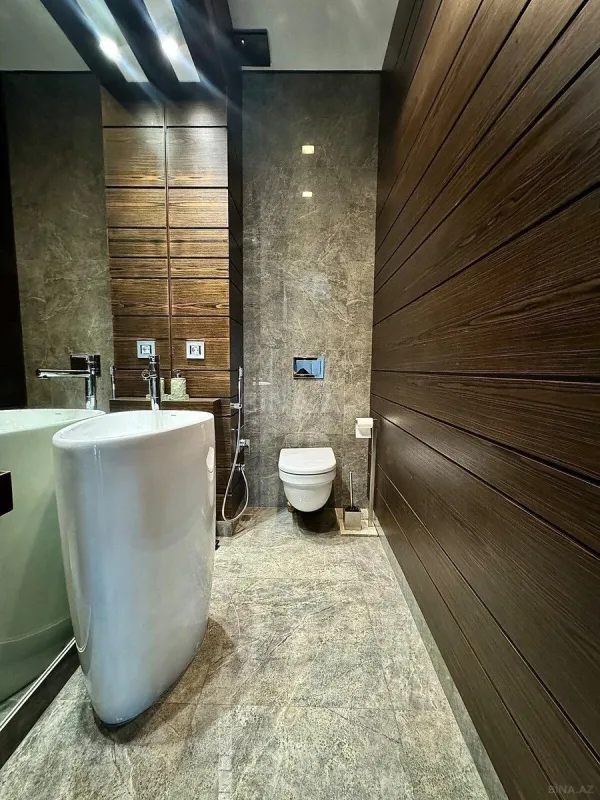 Kirayə verilir 6 otaqlı həyət evi 420 m²