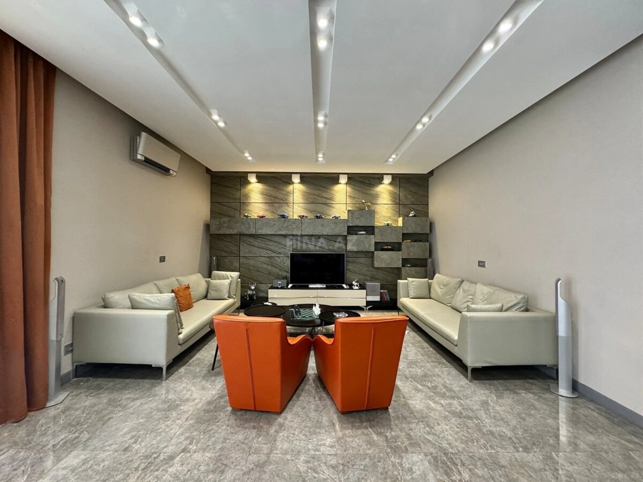 Kirayə verilir 6 otaqlı həyət evi 420 m²