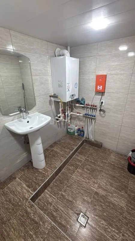 Kirayə verilir obyekt 150 m²