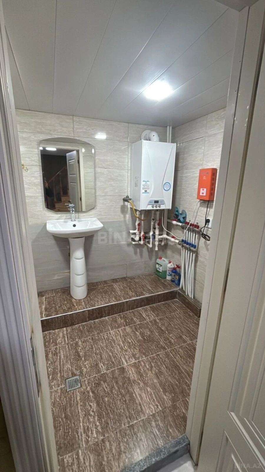 Kirayə verilir obyekt 150 m²