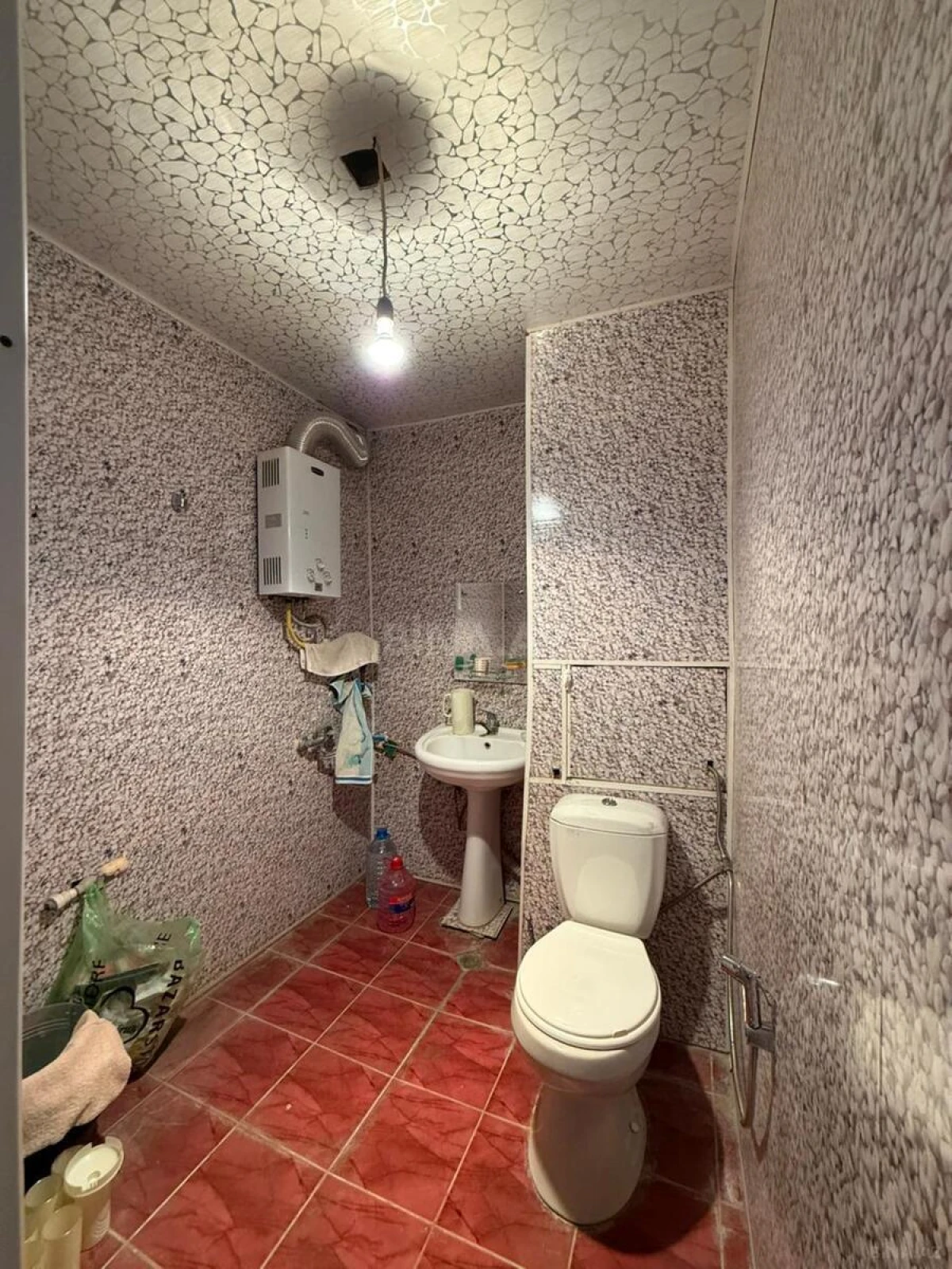 Kirayə verilir 2 otaqlı mənzil 40 m²