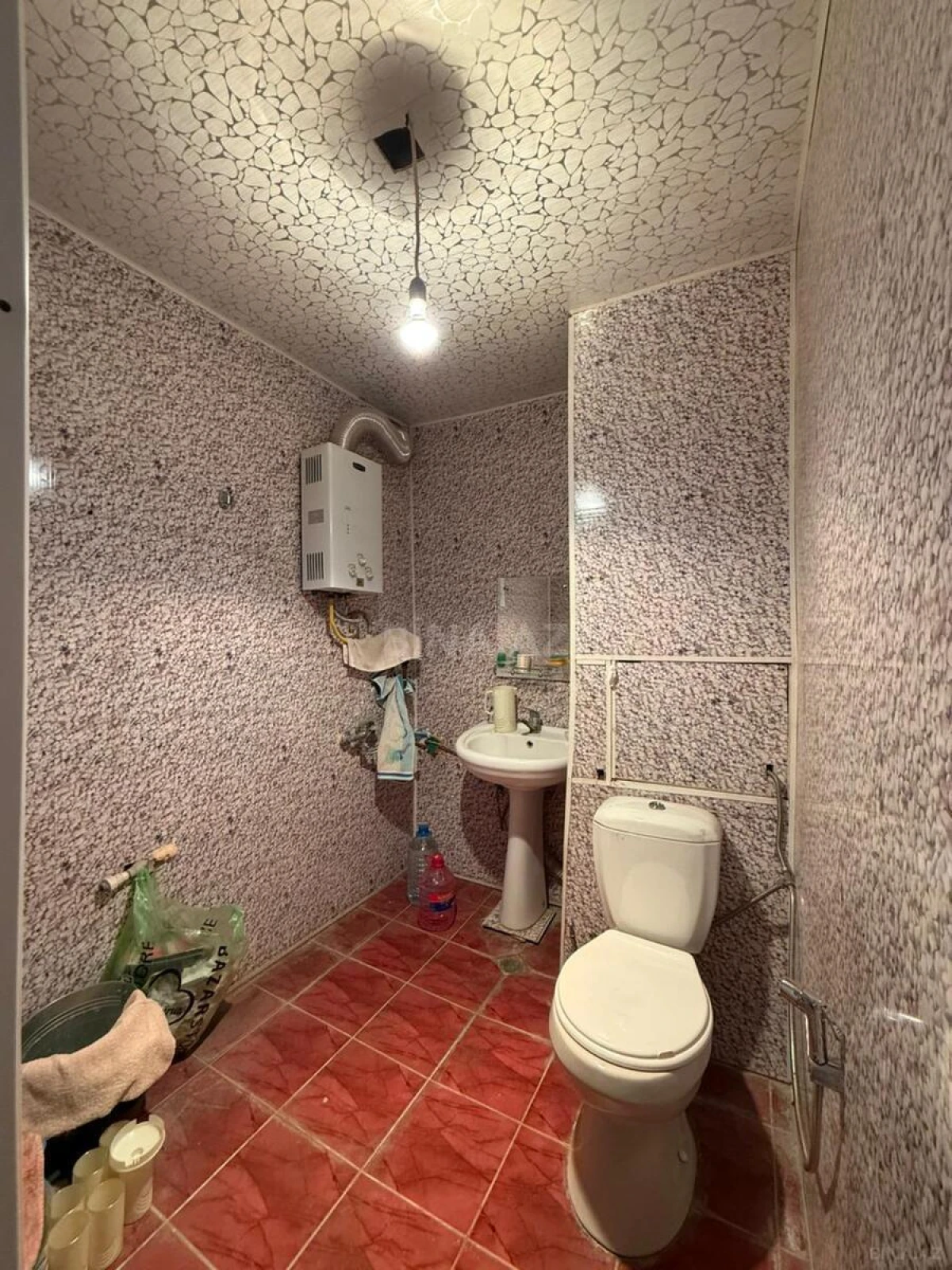 Kirayə verilir 2 otaqlı mənzil 40 m²