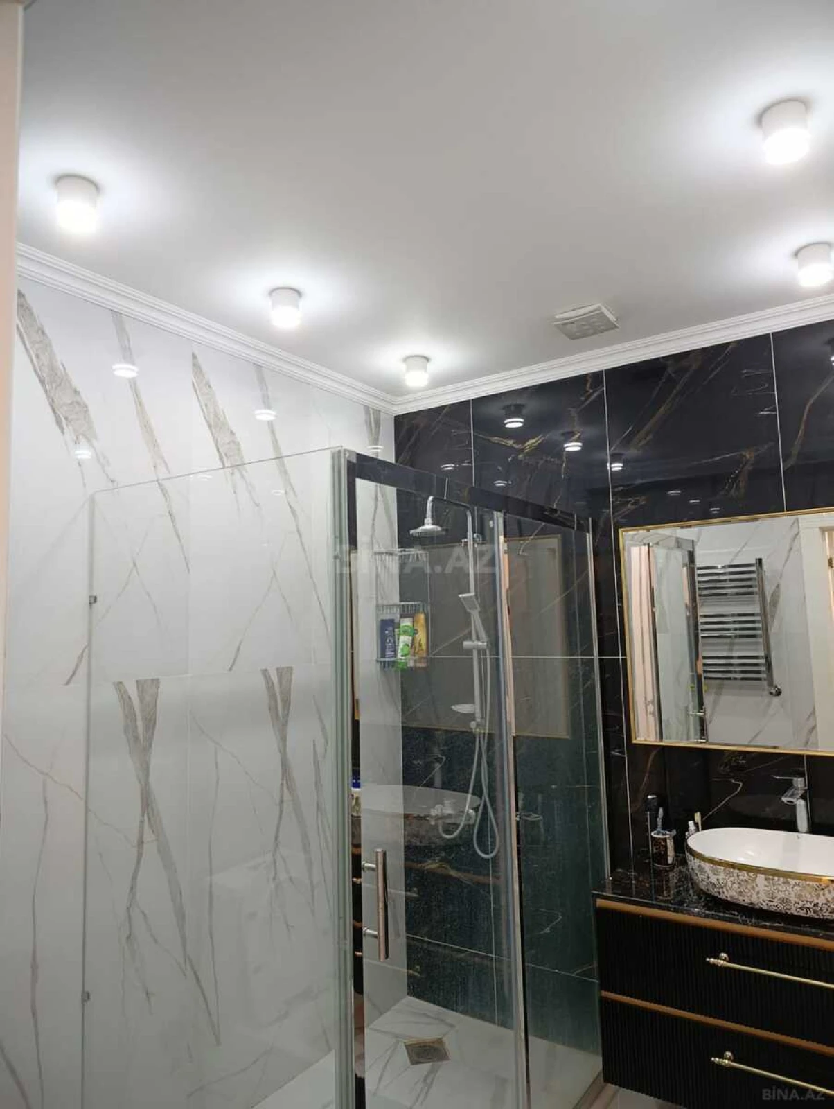 Satılır 3 otaqlı mənzil 120 m²