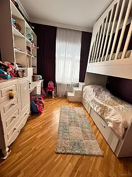 Satılır 4 otaqlı mənzil 102 m²