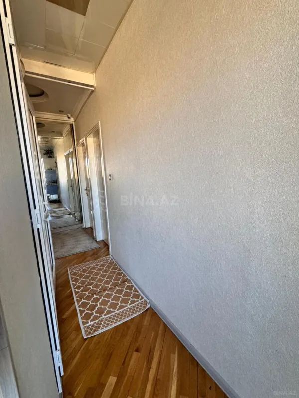 Satılır 4 otaqlı mənzil 102 m²