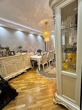 Satılır 4 otaqlı mənzil 102 m²