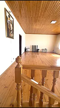 Satılır 5 otaqlı həyət evi 200 m²