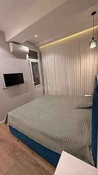 Satılır 2 otaqlı mənzil 77 m²