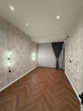 Satılır 2 otaqlı mənzil 97 m²