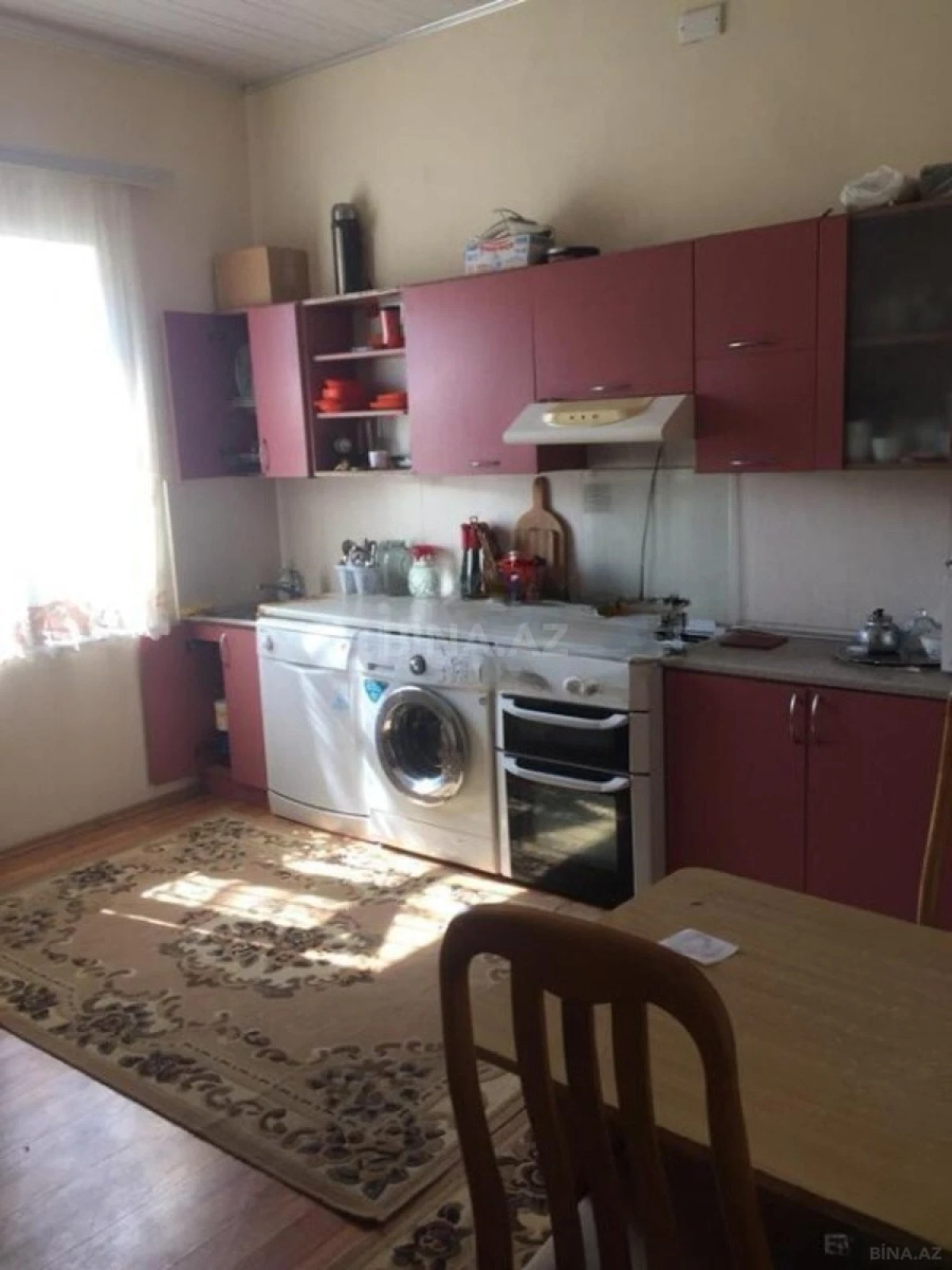 Satılır 6 otaqlı həyət evi 180 m²