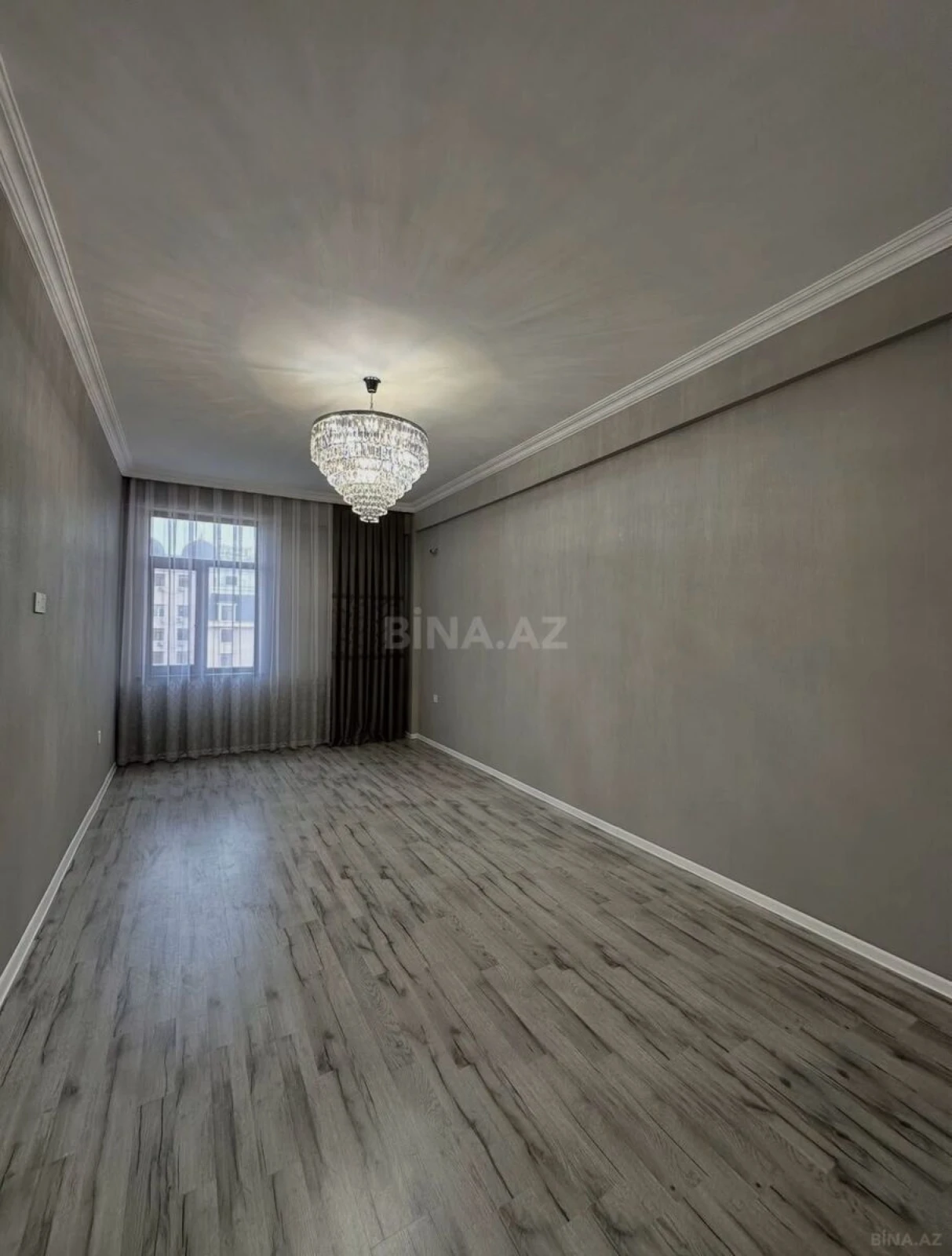 Satılır 2 otaqlı mənzil 85 m²