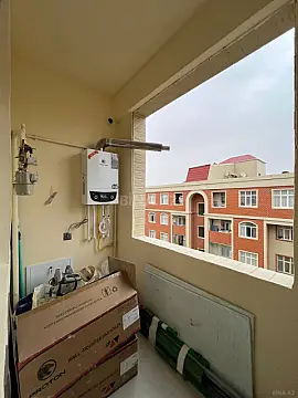 Satılır 3 otaqlı mənzil 83 m²