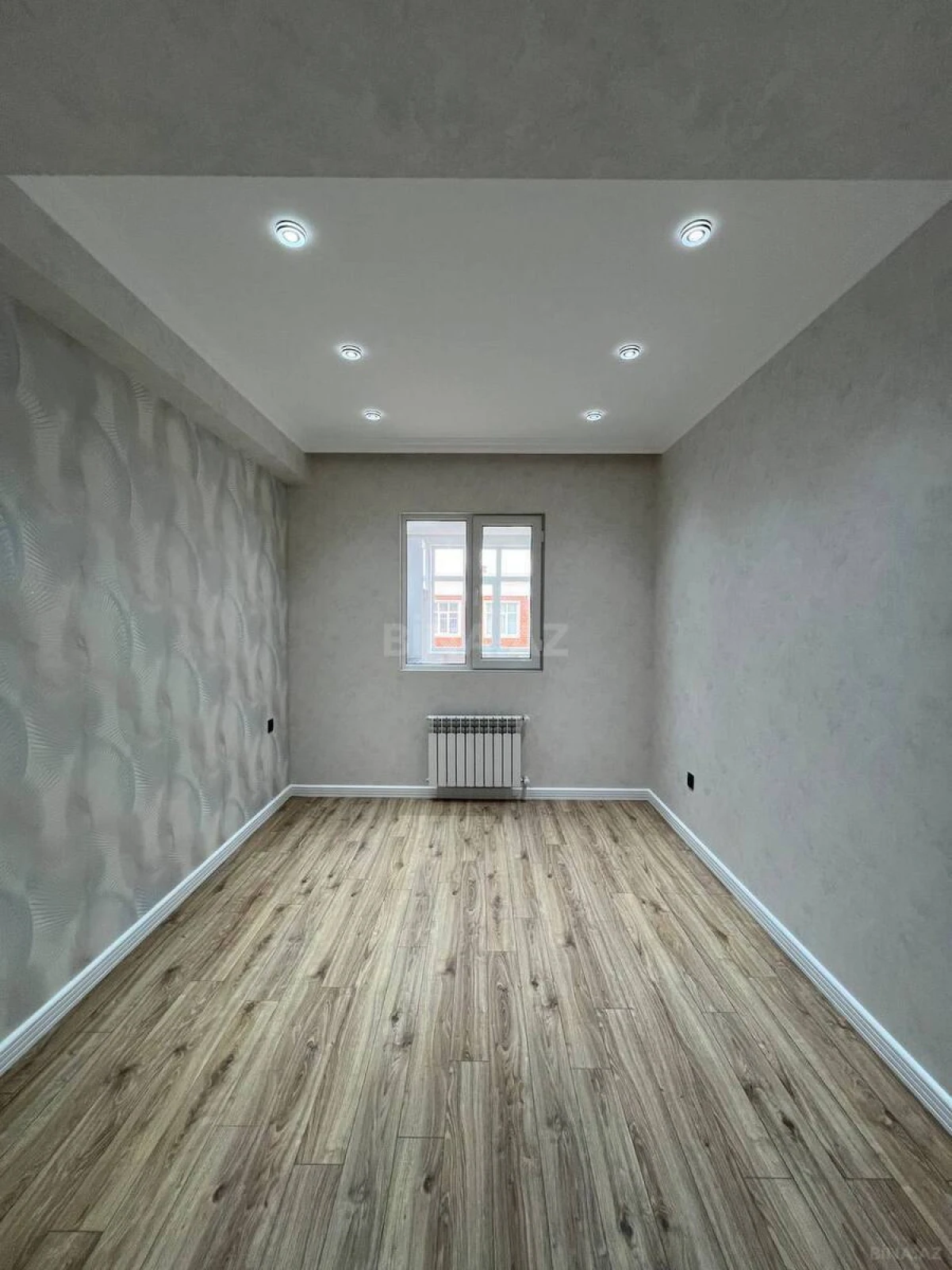 Satılır 3 otaqlı mənzil 83 m²