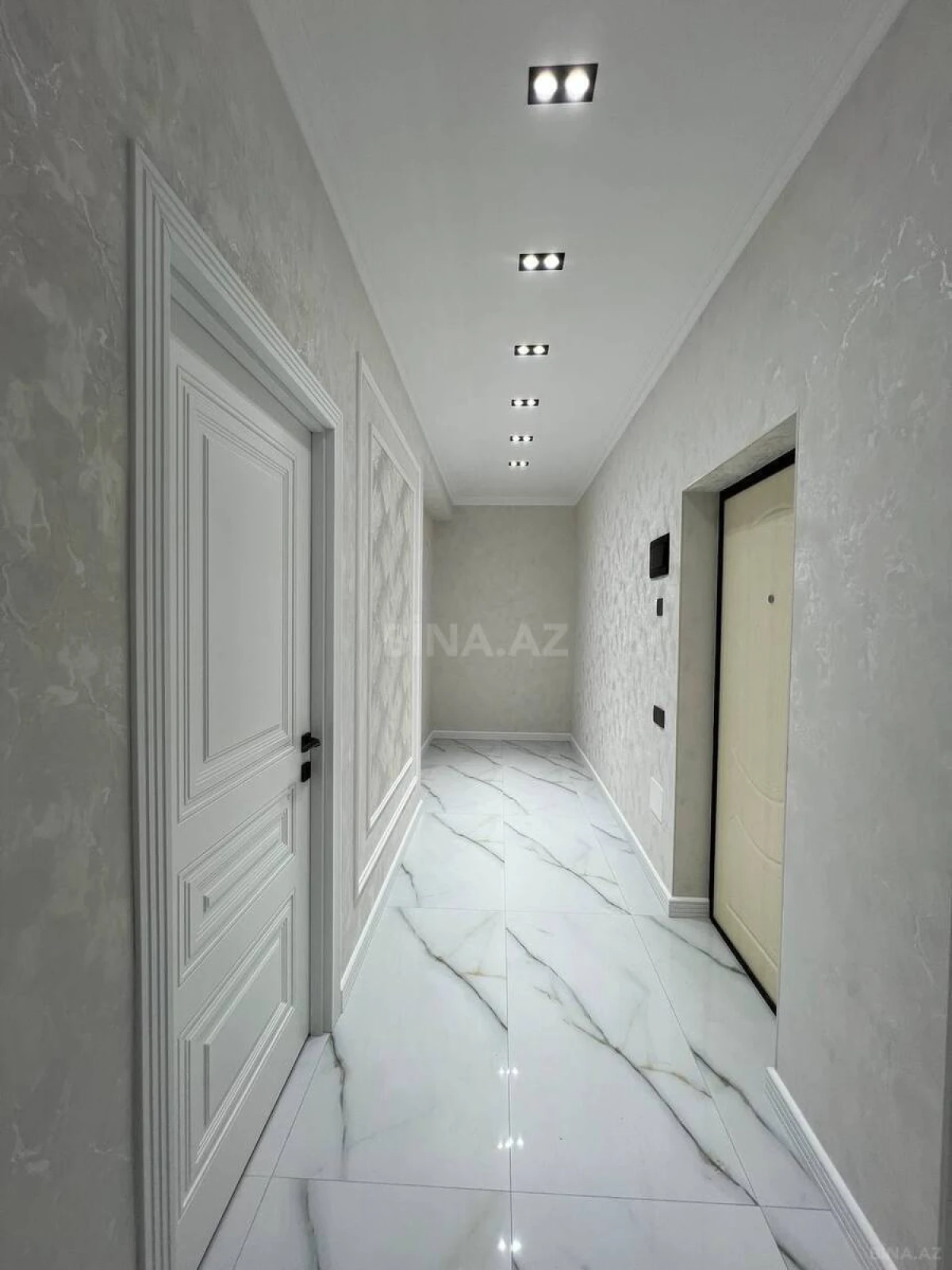 Satılır 3 otaqlı mənzil 83 m²