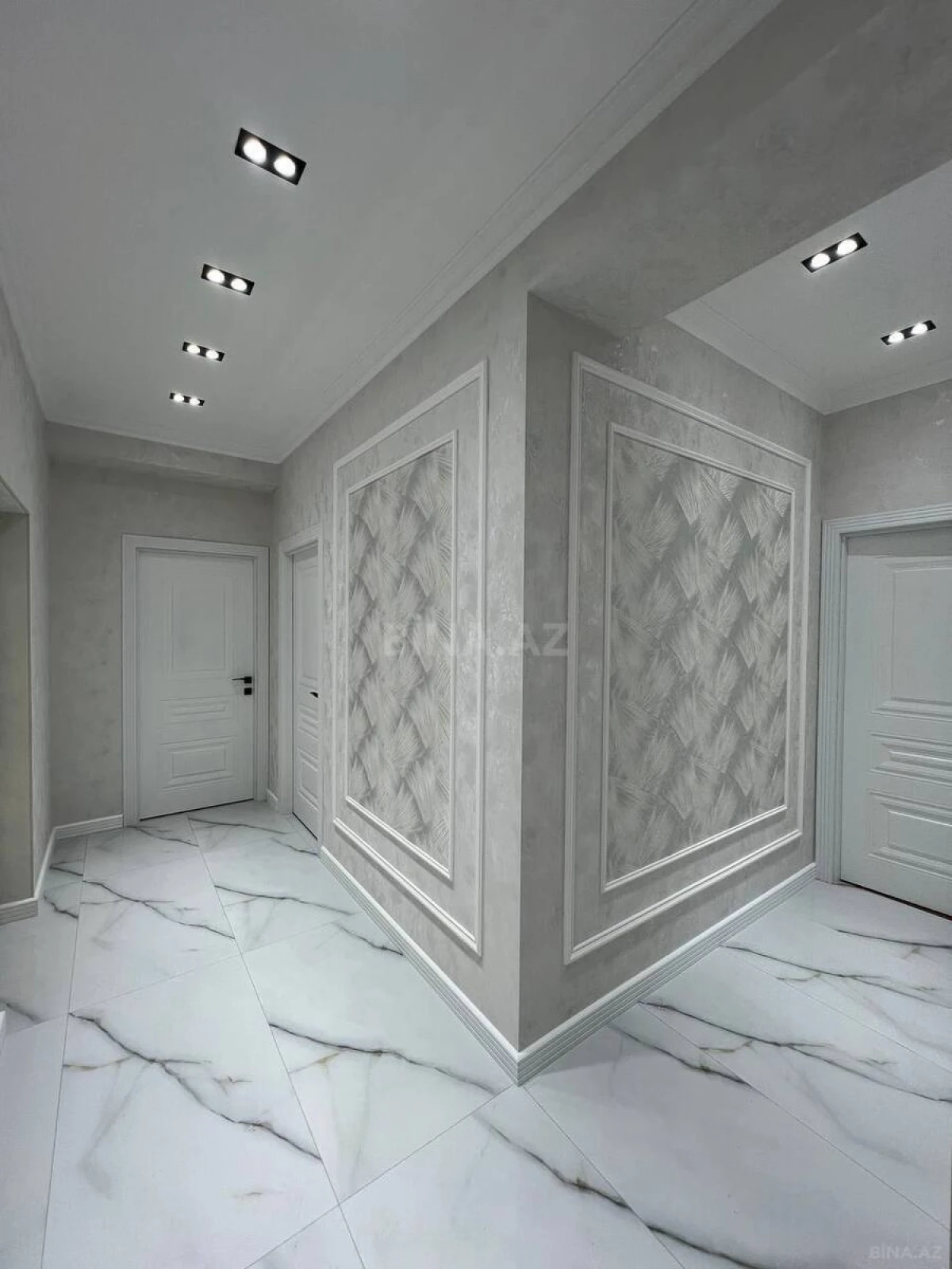 Satılır 3 otaqlı mənzil 83 m²