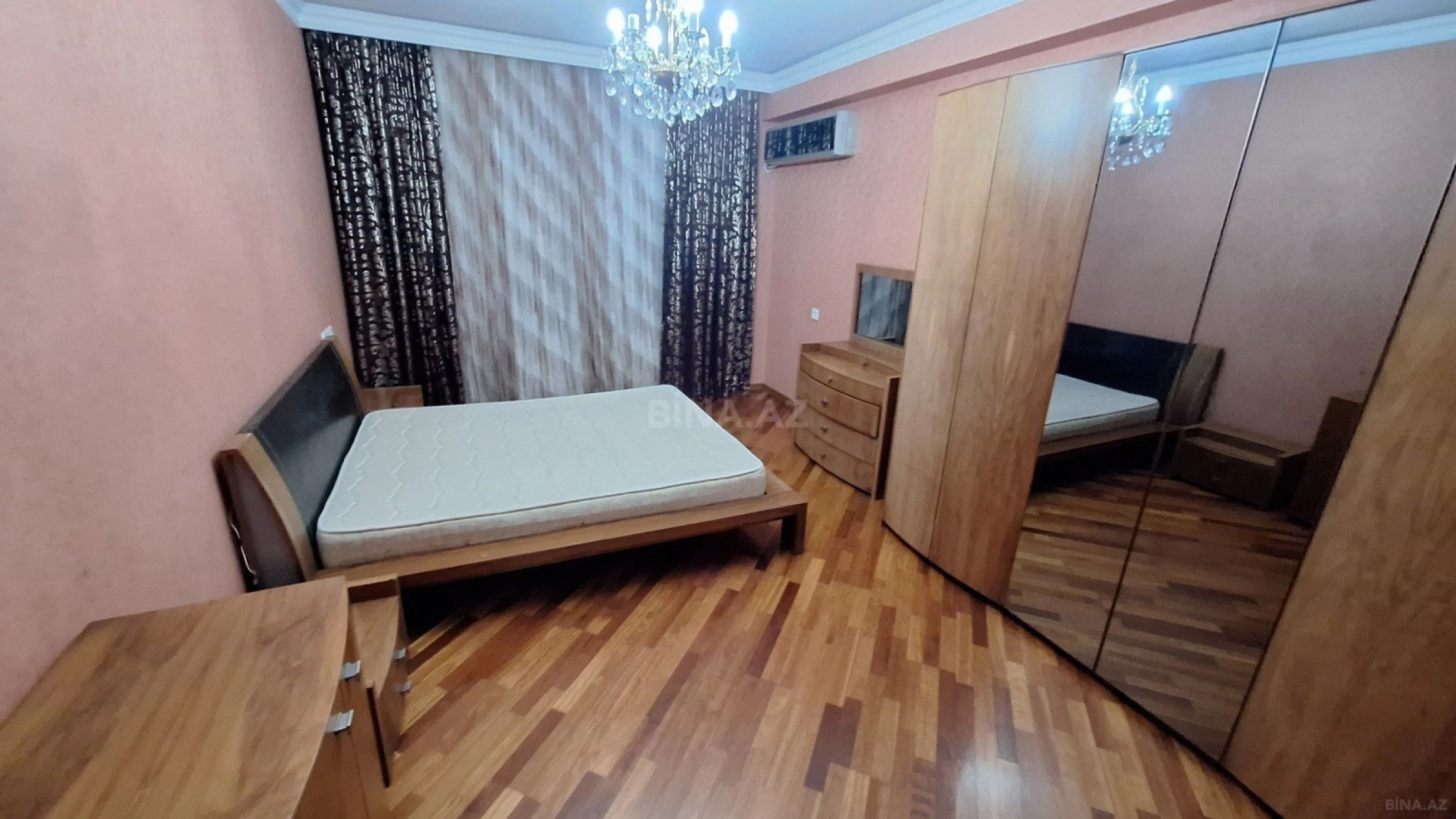 Kirayə verilir 3 otaqlı mənzil 110 m²