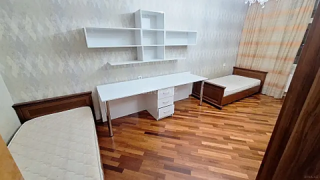 Kirayə verilir 3 otaqlı mənzil 110 m²