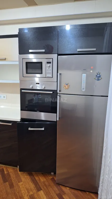 Kirayə verilir 3 otaqlı mənzil 110 m²
