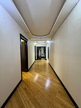 Satılır 3 otaqlı mənzil 138 m²