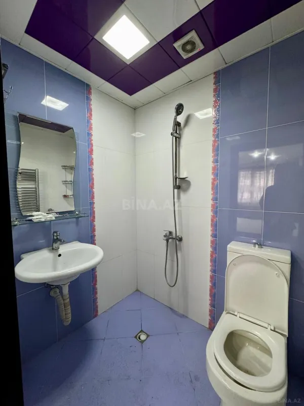 Satılır 3 otaqlı mənzil 138 m²