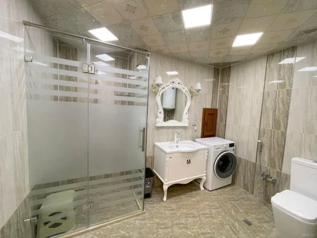 Kirayə verilir 2 otaqlı mənzil 111 m²