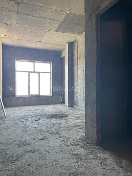 Satılır 4 otaqlı mənzil 259 m²