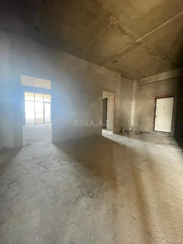 Satılır 4 otaqlı mənzil 259 m²