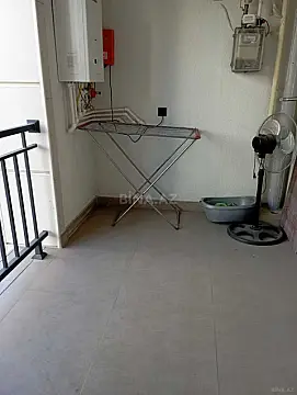 Kirayə verilir 2 otaqlı mənzil 80 m²