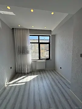 Kirayə verilir 3 otaqlı mənzil 91 m²