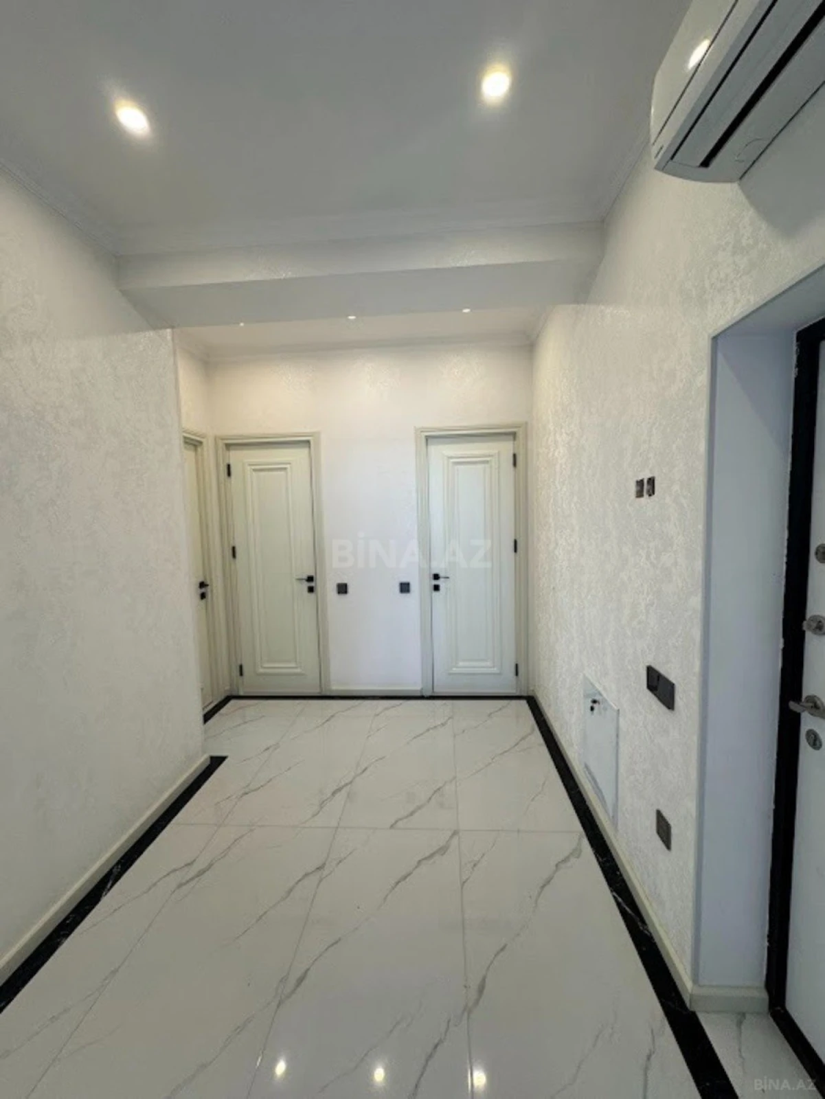 Kirayə verilir 3 otaqlı mənzil 91 m²