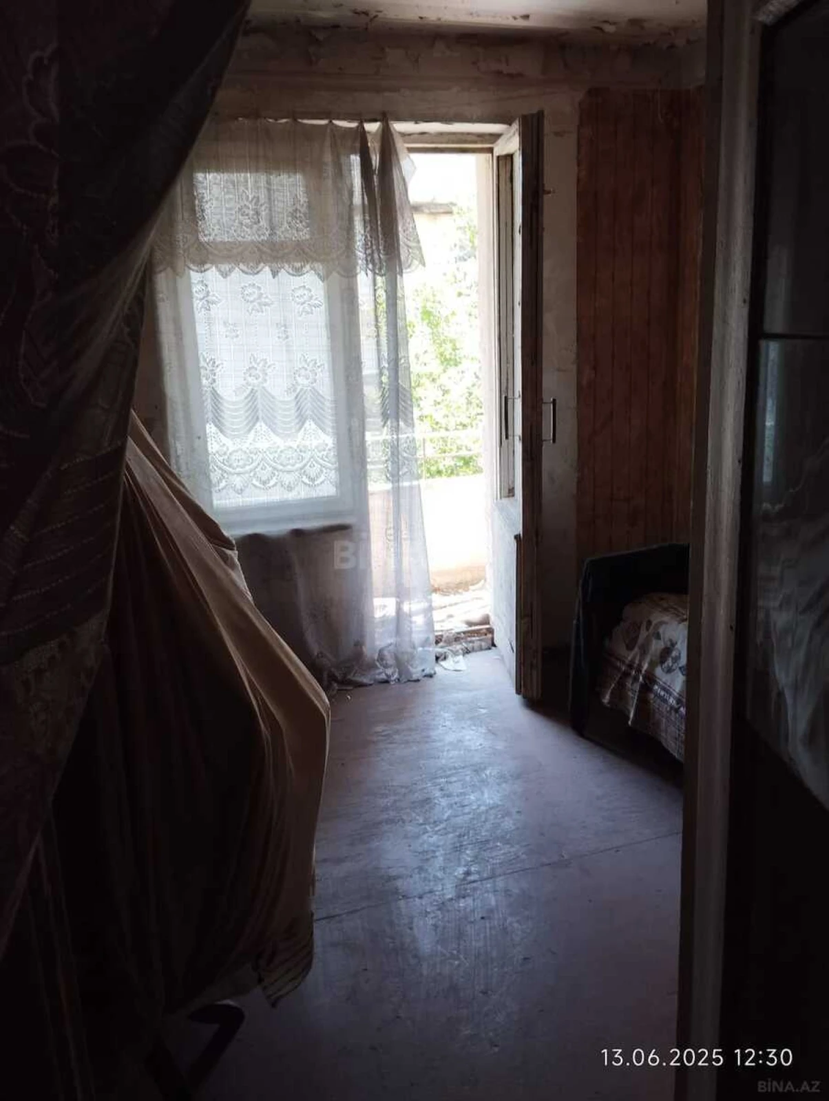 Satılır 5 otaqlı mənzil 110 m²