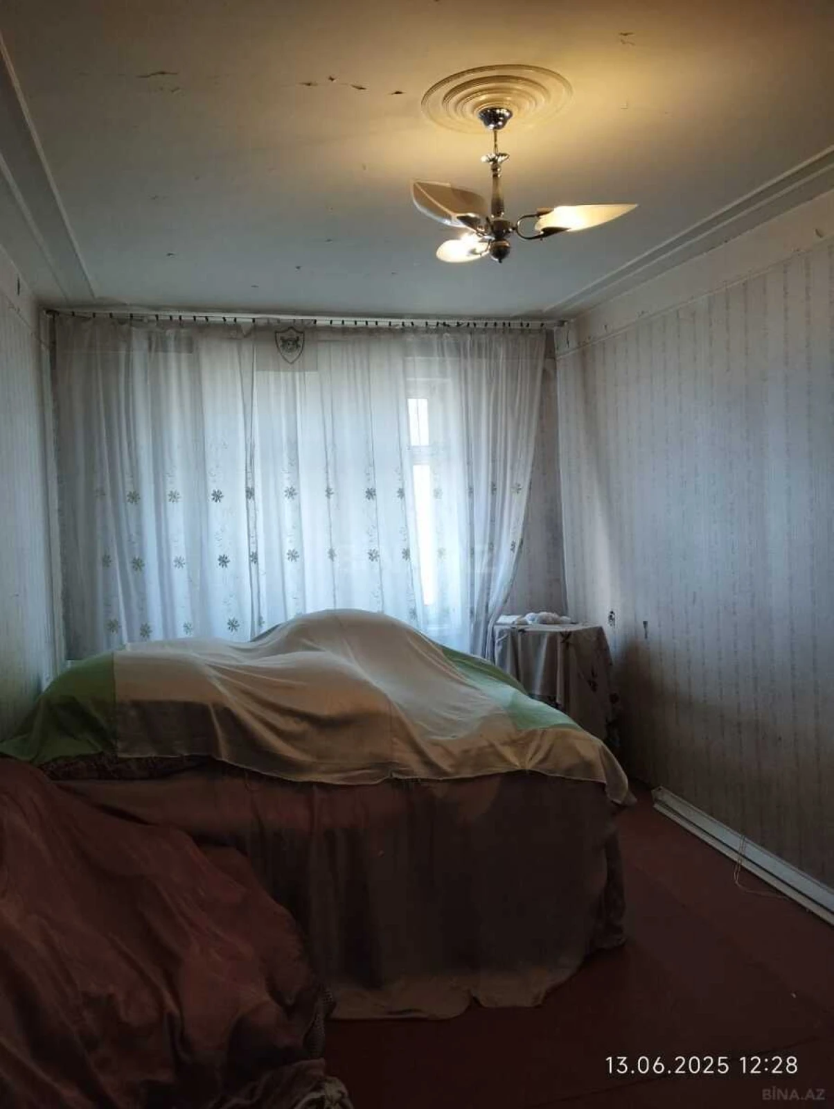 Satılır 5 otaqlı mənzil 110 m²