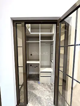 Satılır 3 otaqlı mənzil 135 m²