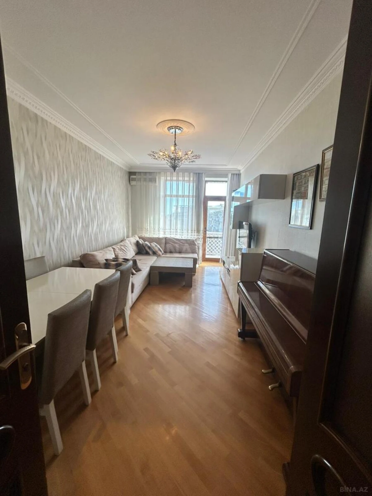 Satılır 2 otaqlı mənzil 60 m²