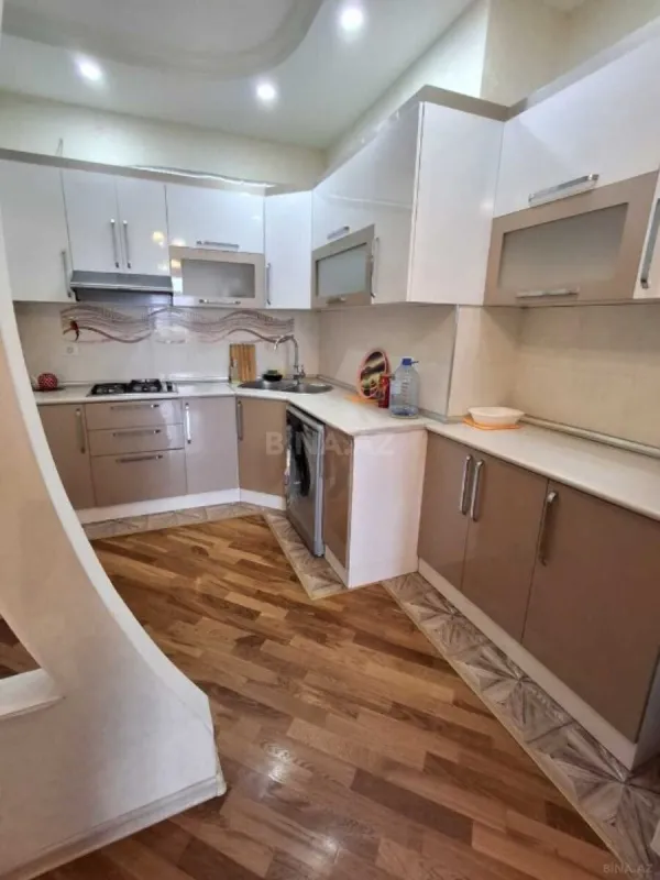 Satılır 2 otaqlı mənzil 65 m²