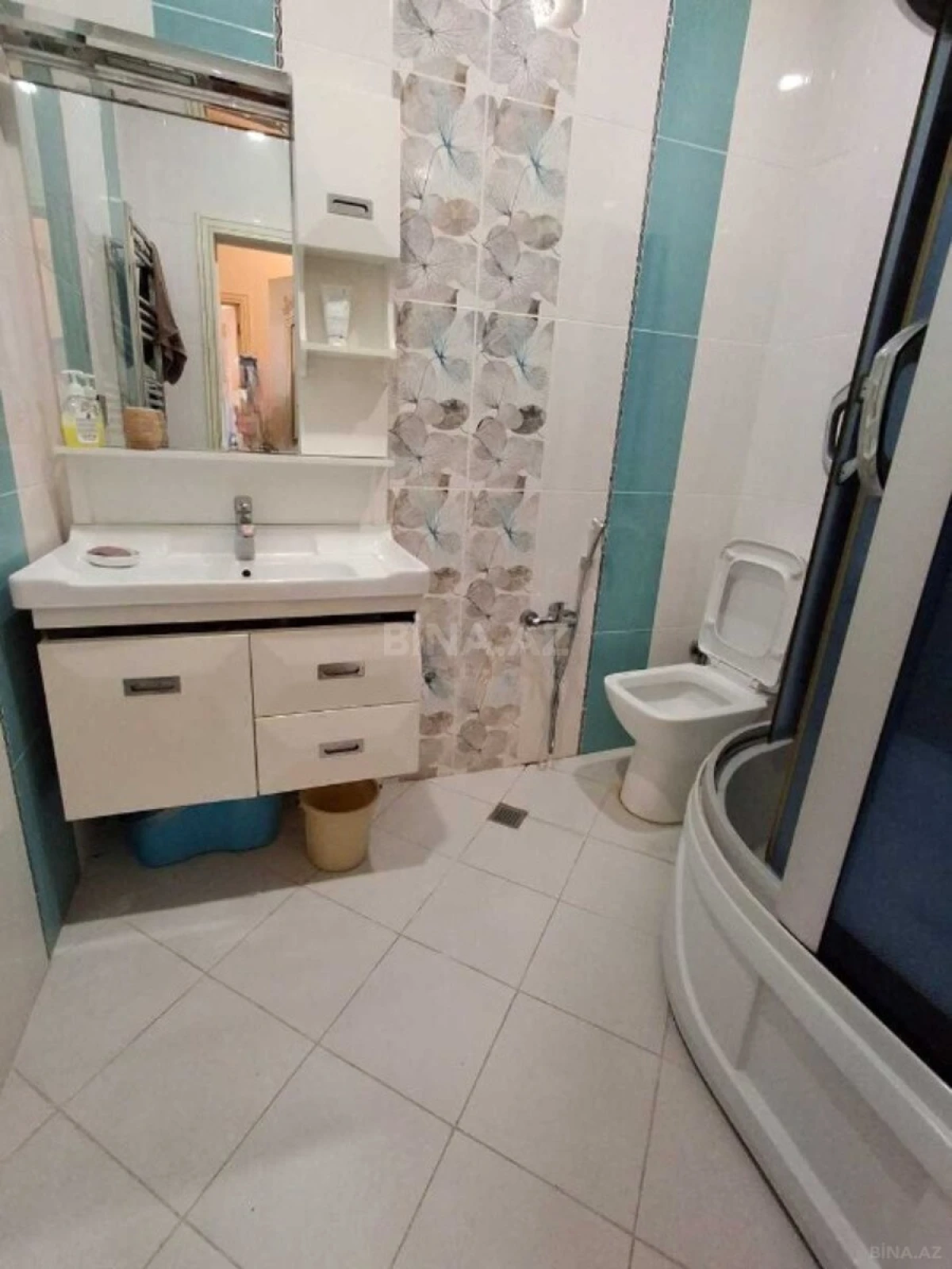 Satılır 2 otaqlı mənzil 65 m²