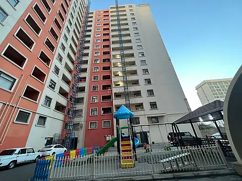 Satılır 1 otaqlı mənzil 47 m²