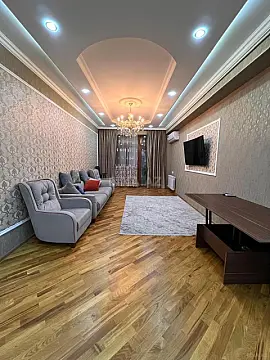 Kirayə verilir 3 otaqlı mənzil 120 m²