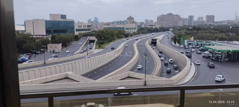 Satılır 2 otaqlı mənzil 55 m²