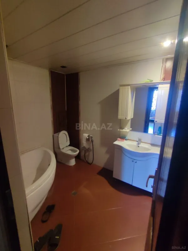 Satılır 3 otaqlı mənzil 120 m²