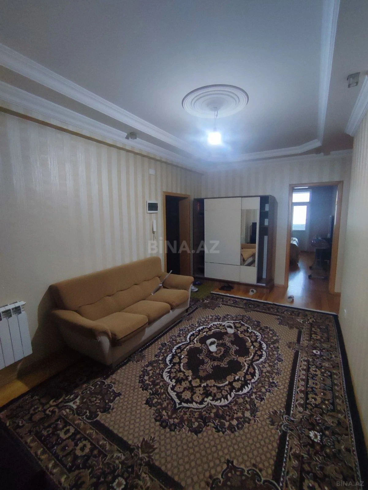 Satılır 3 otaqlı mənzil 120 m²