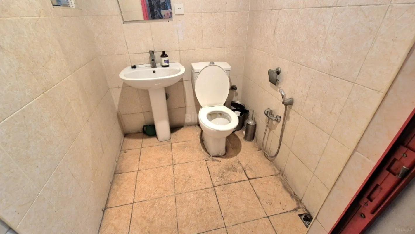 Kirayə verilir obyekt 85 m²