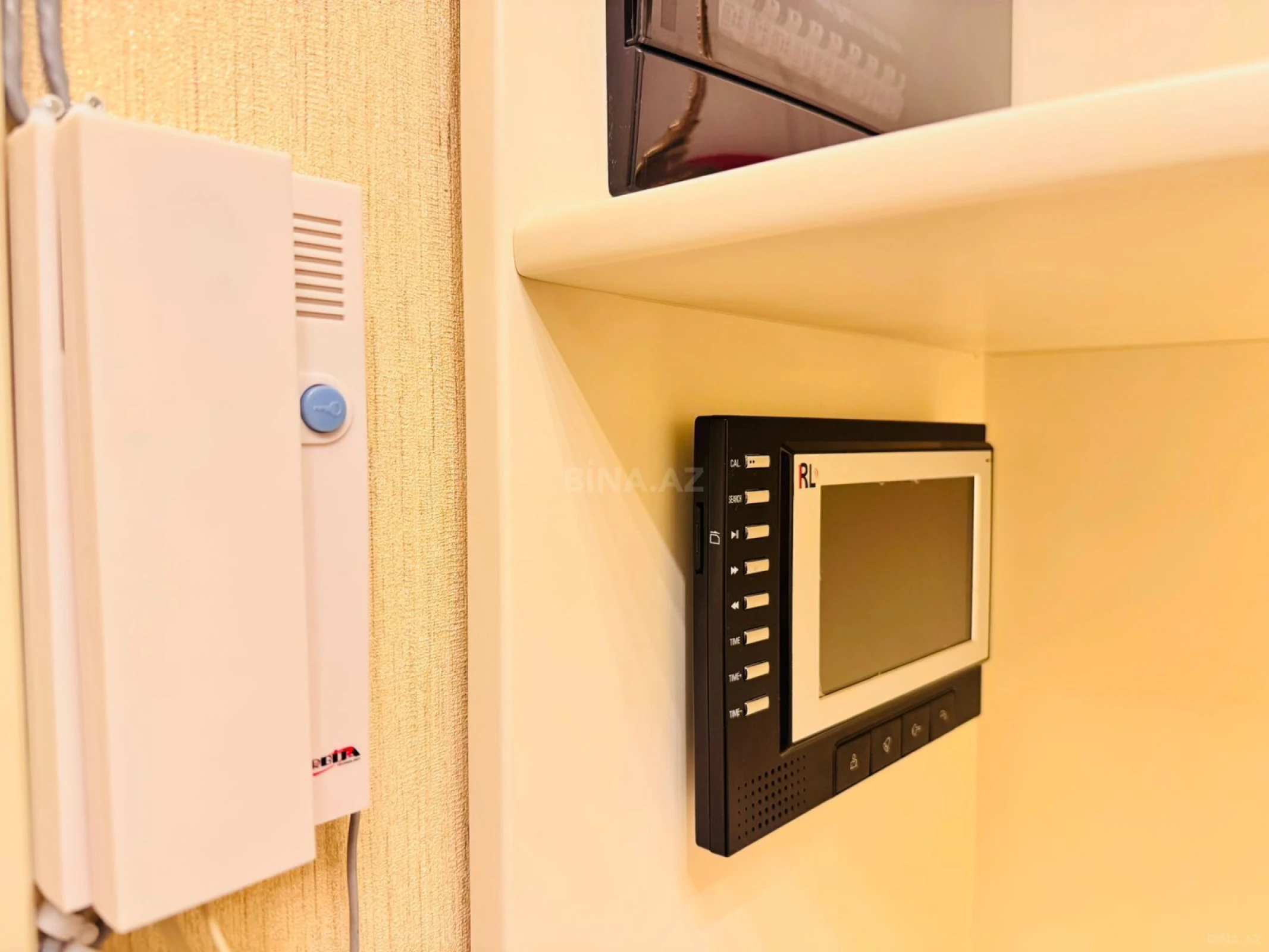 Kirayə verilir 2 otaqlı mənzil 95 m²