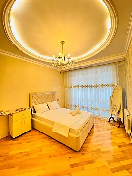 Kirayə verilir 2 otaqlı mənzil 95 m²