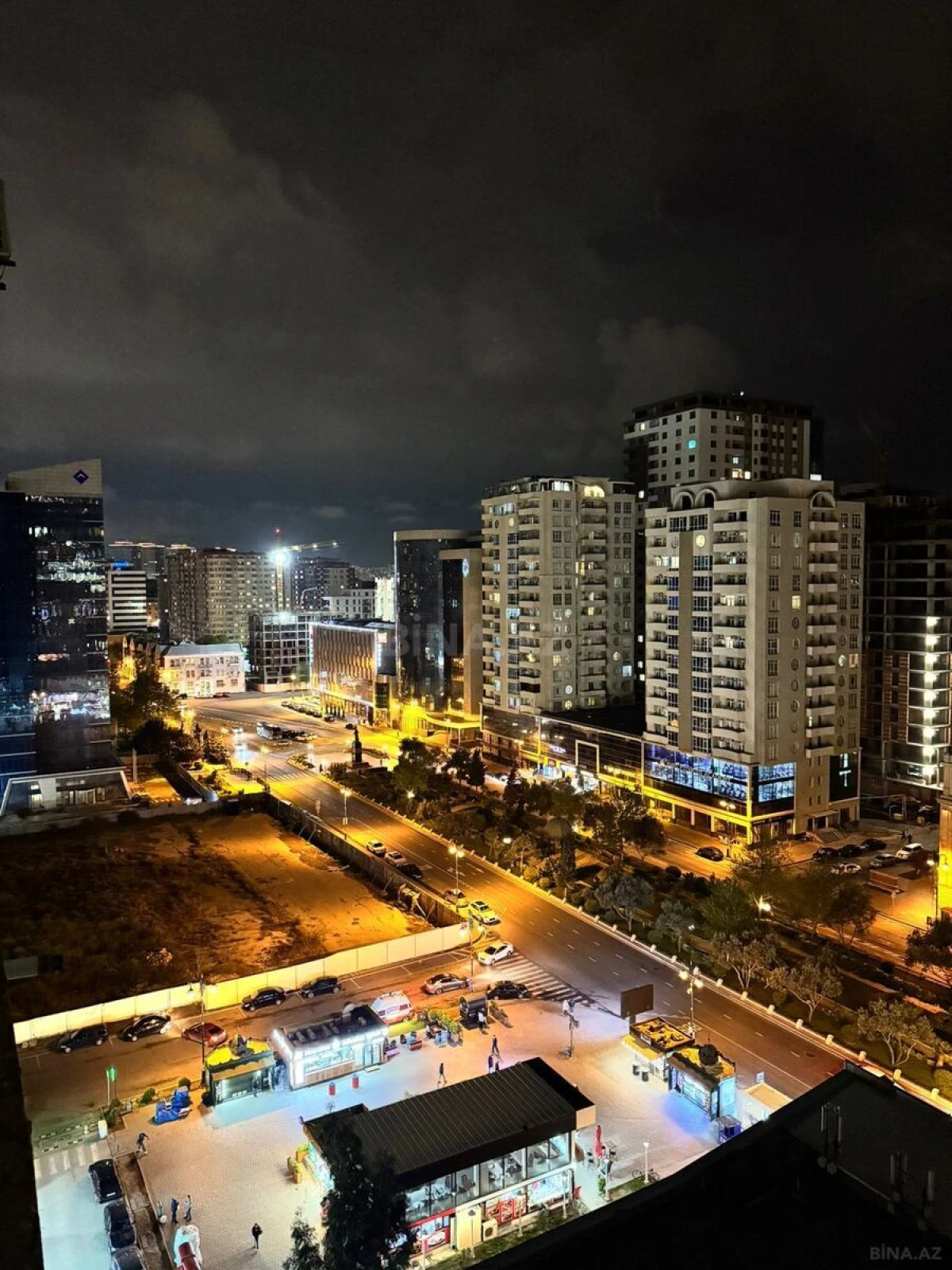 Kirayə verilir 2 otaqlı mənzil 95 m²