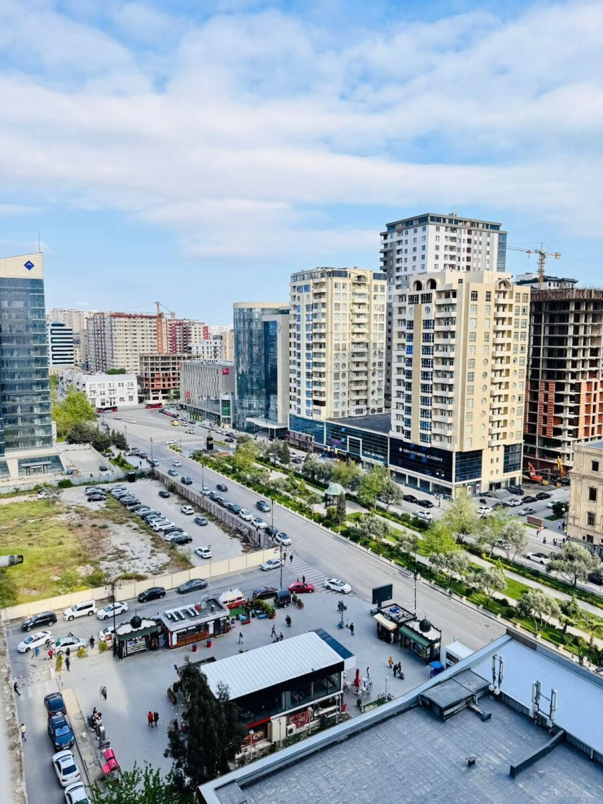 Kirayə verilir 2 otaqlı mənzil 95 m²