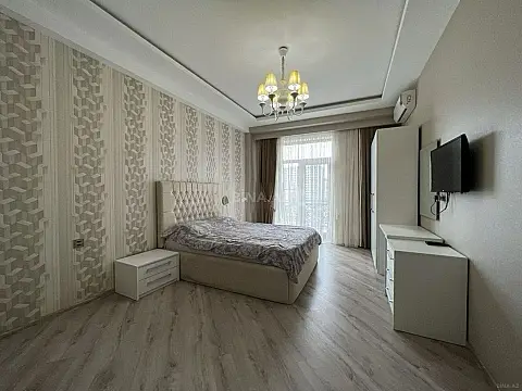 Kirayə verilir 3 otaqlı mənzil 125 m²