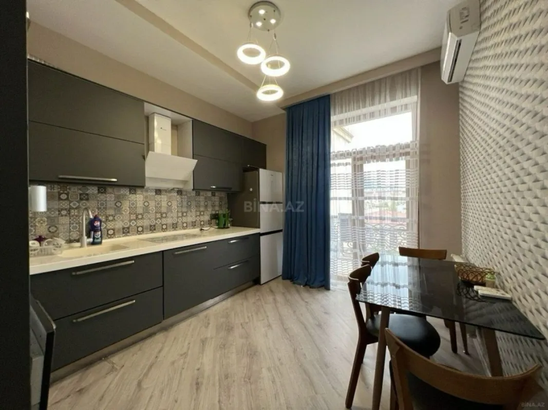 Kirayə verilir 3 otaqlı mənzil 125 m²